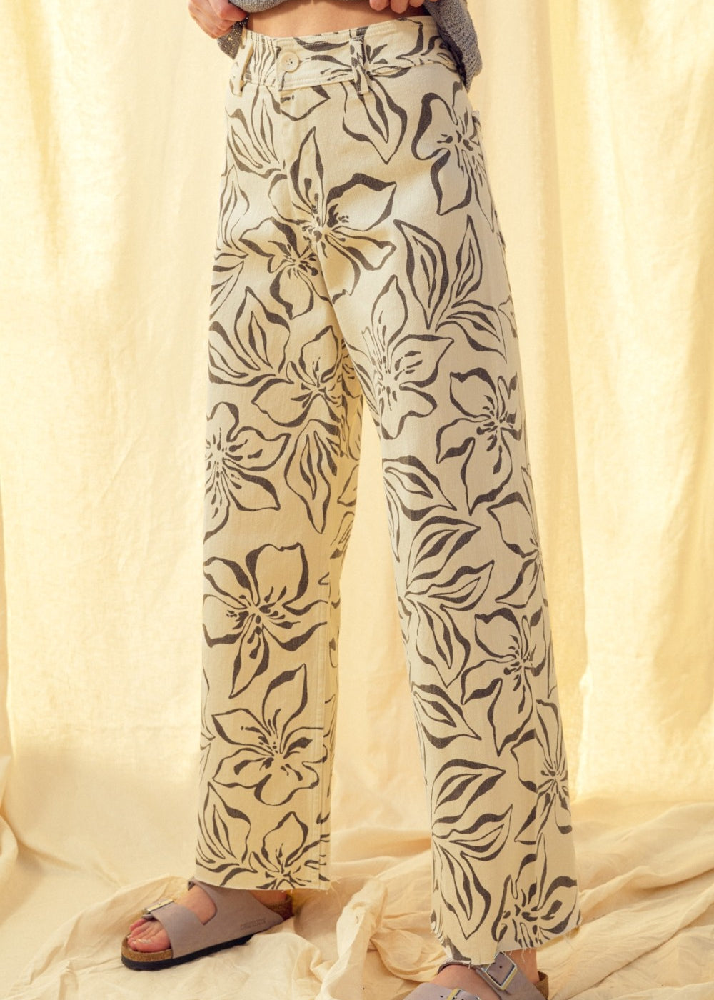 Floral Print Wide Leg Denim Pants – Charcoal