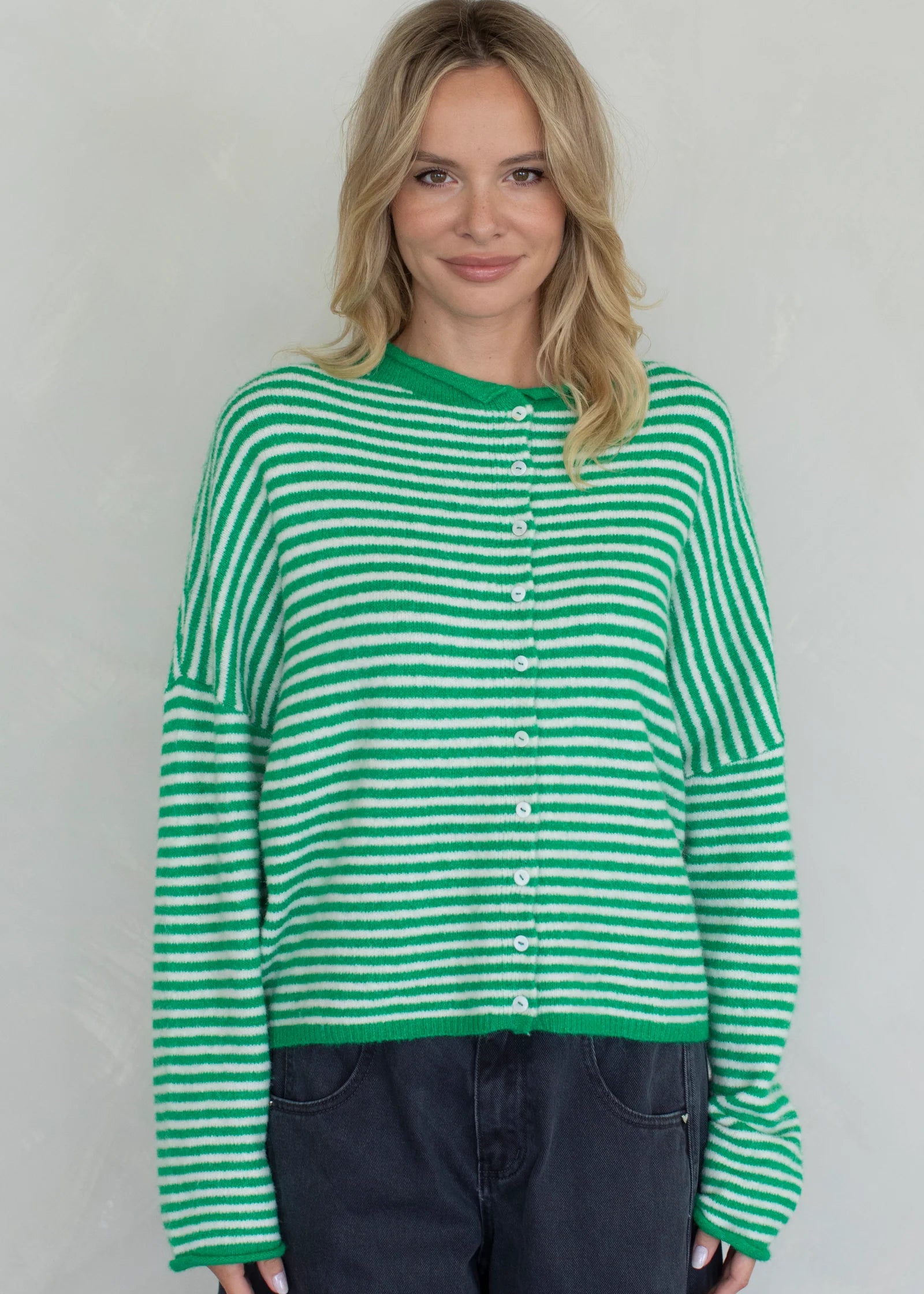 Things Between Piper Cardigan Mini Stripe Green - front view