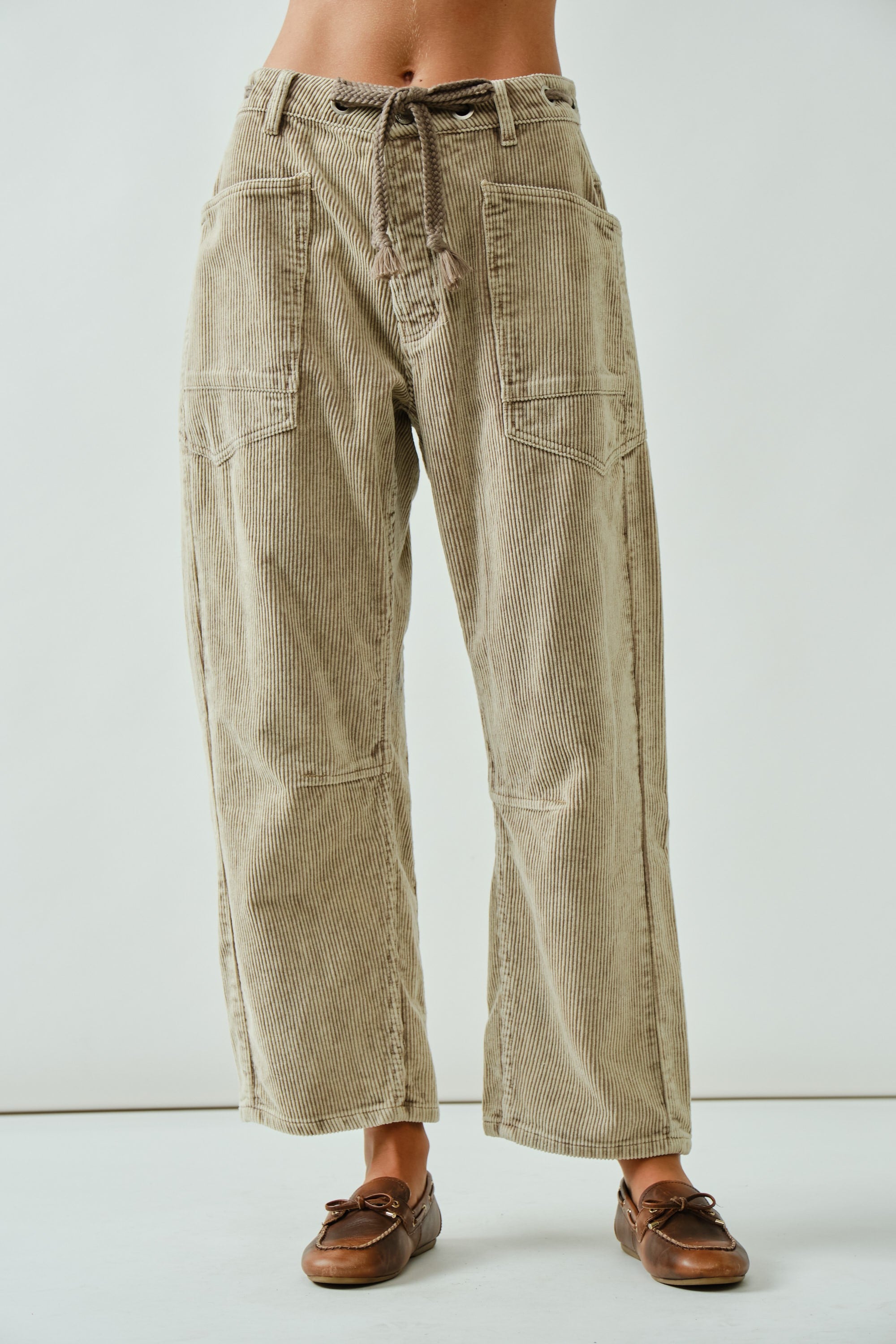 front view of Moxie Barrel Eyelet Jeans in corduroy dove — soft corduroy texture and modern relaxed silhouette.