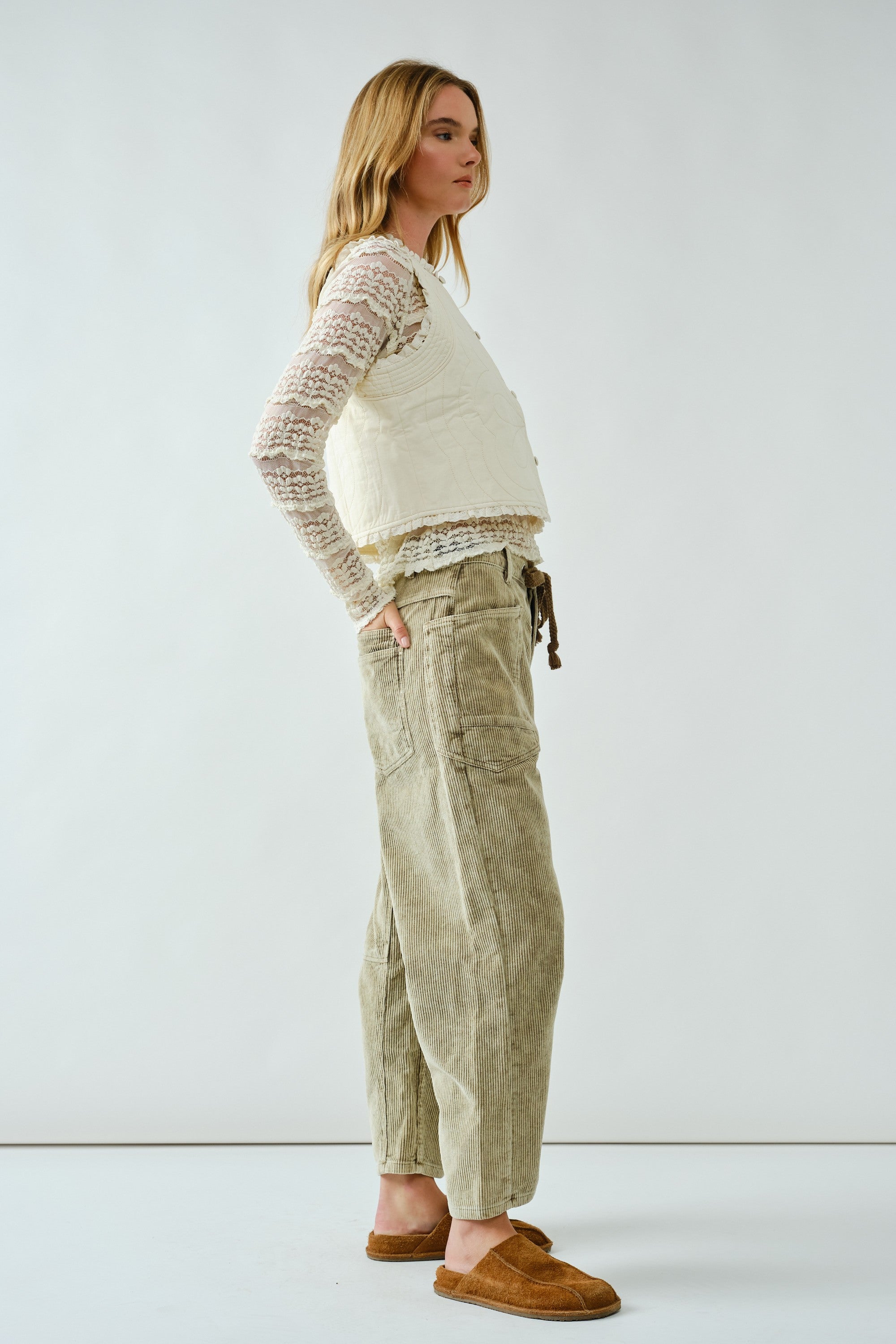 Moxie Barrel Eyelet Jeans in corduroy olive showing slouchy cropped fit  - side view