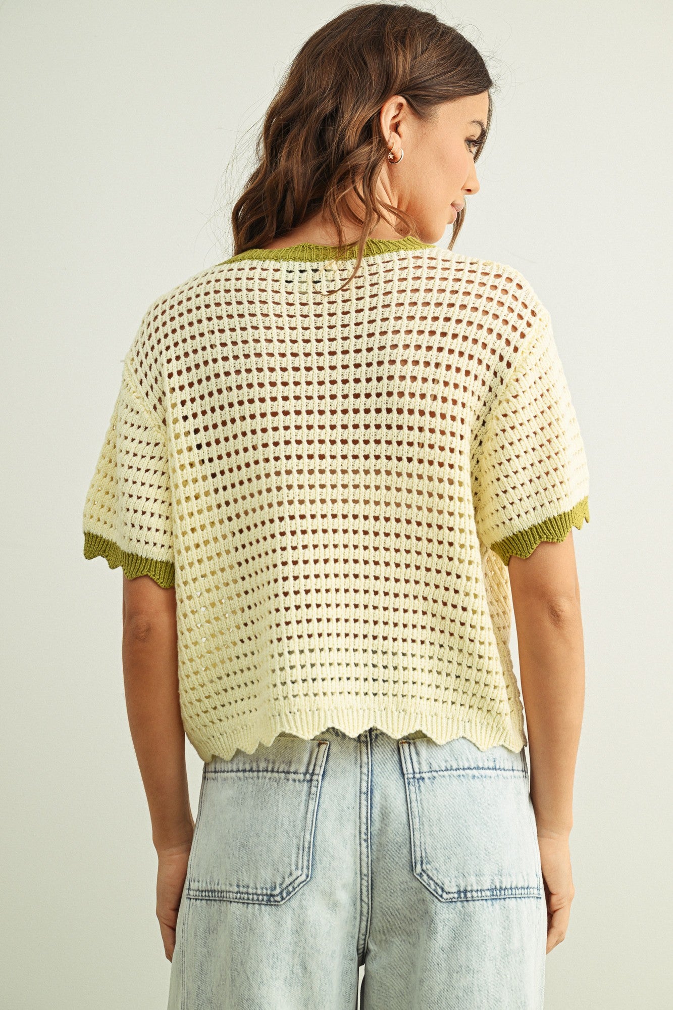 Scalloped Mesh Knit Short Sleeve Top - Cream/Sage