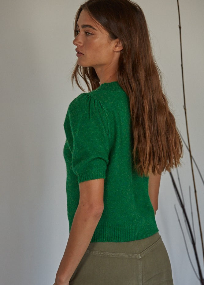 Side view of soft balloon sleeve short sleeve sweater in kelly green