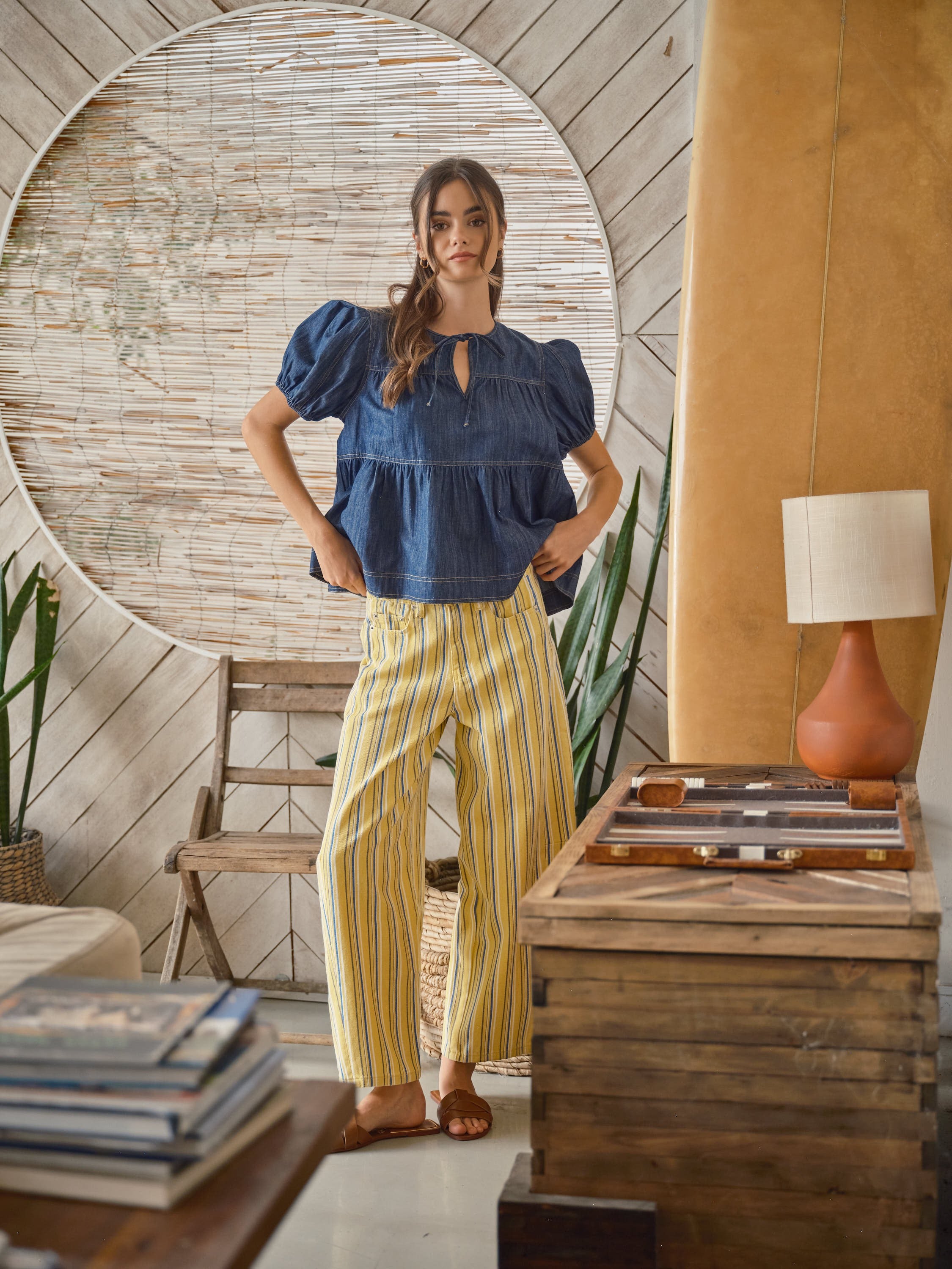 Full outfit with Venus Stripe Barrel Jeans in Yellow styled with a casual top and sandals for an easy everyday summer look.