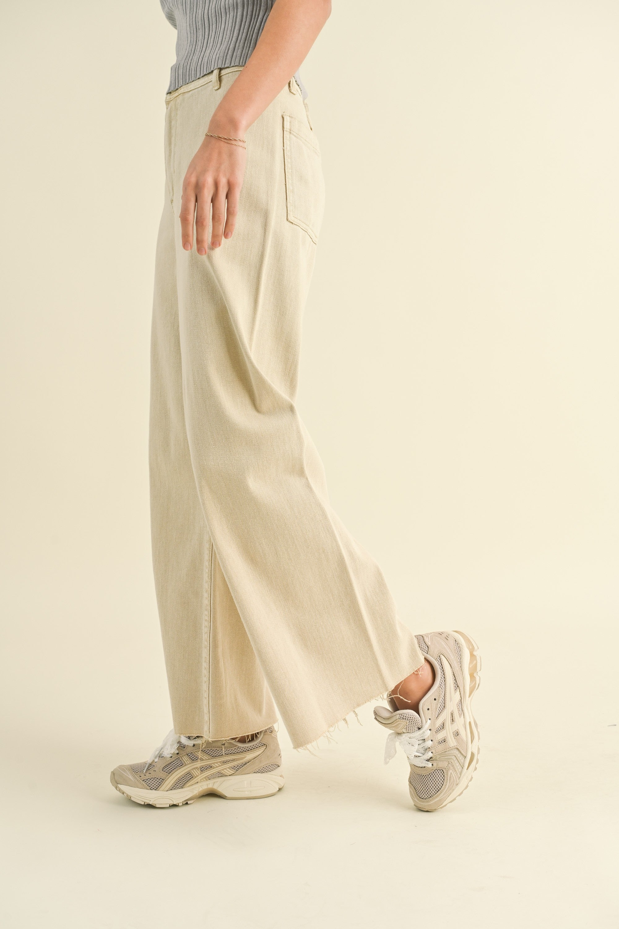 Wild Honey straight wide leg denim pants in beige with high-rise fit - side view